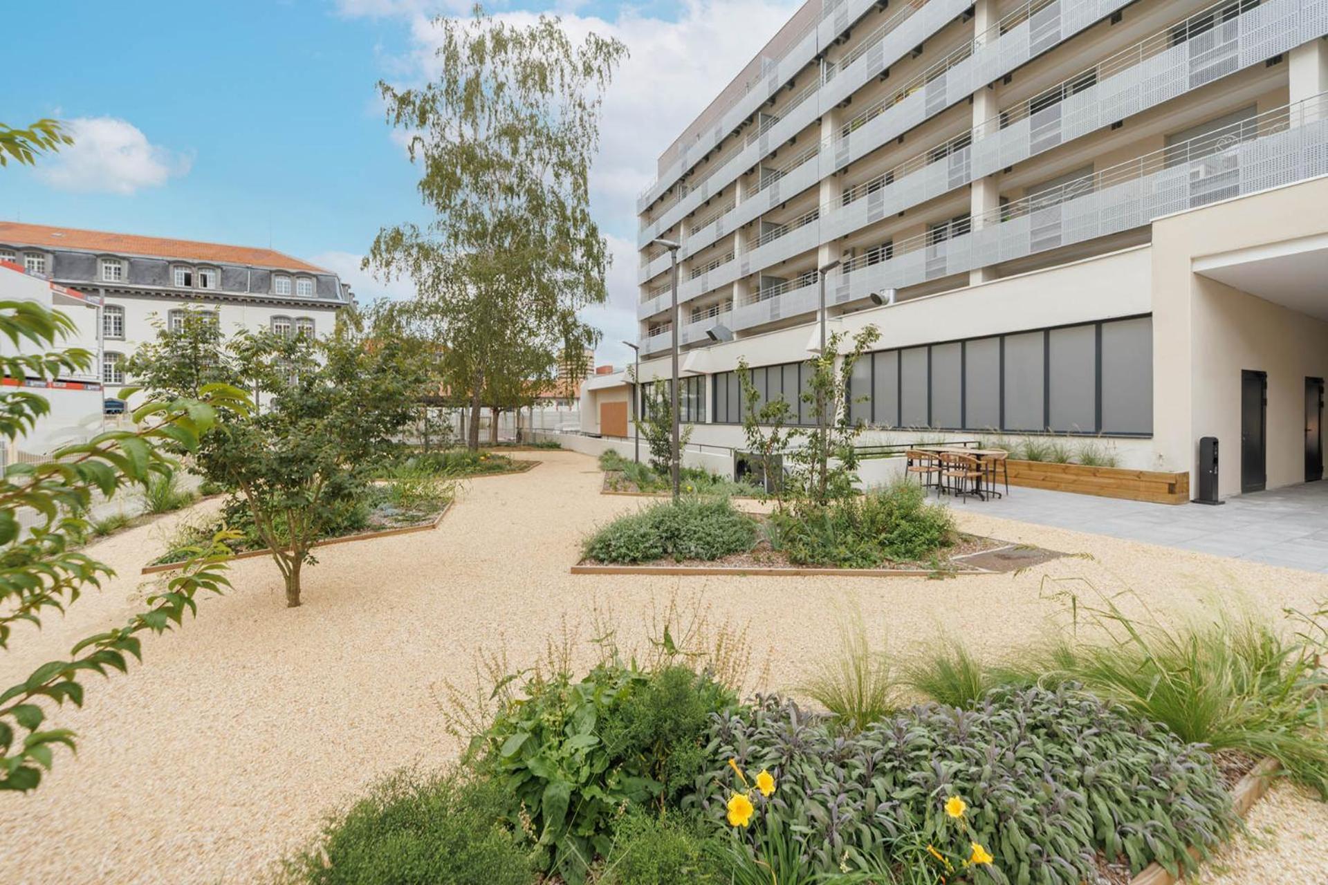 Ovelia Clermont-Ferrand - Le Puy Des Olivines Apartment Exterior photo